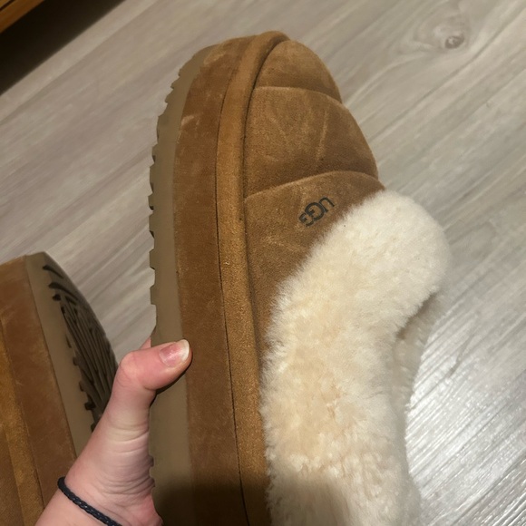 UGG Tan Shearling Slippers - Picture 3 of 11